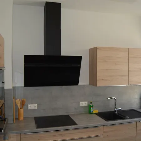 City Apartment Apartment *